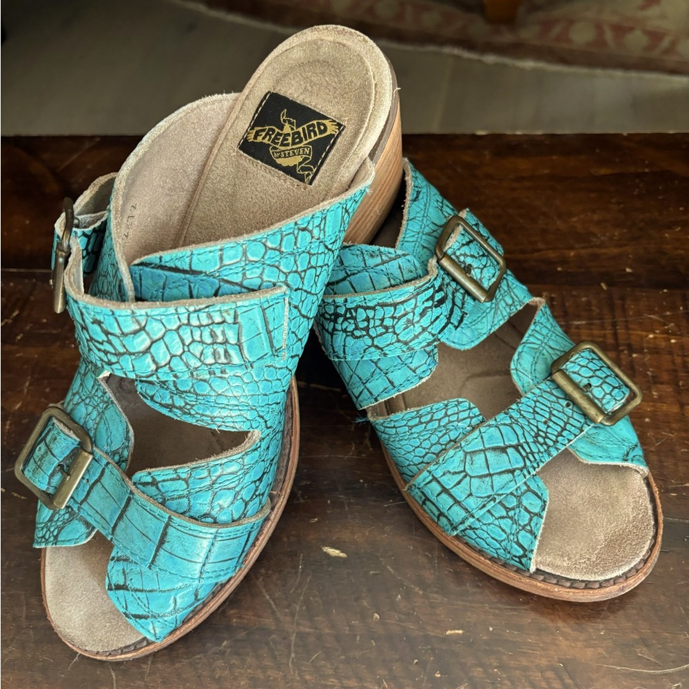 FREEBIRD sandals
